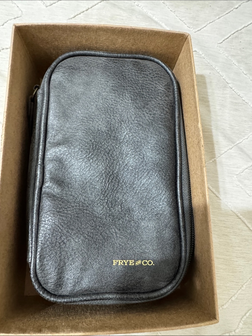 FRYE & Co. Men's Black Leather Toiletry Bag